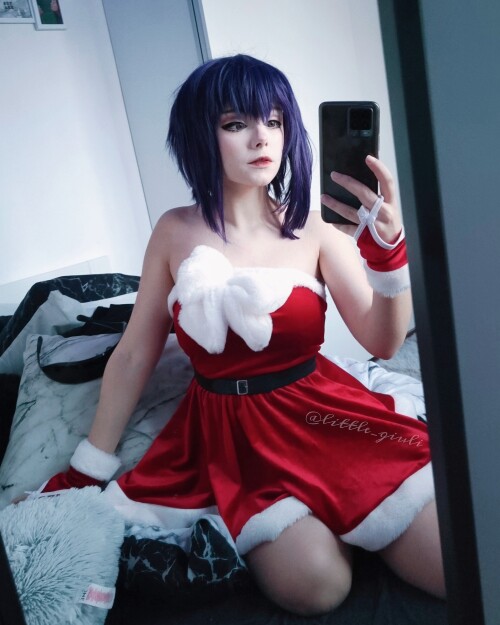 a9fd9650-b3e7-4b75-ab7c-06ad23d17d74_motokokusanagichristmasversion3.md.jpg