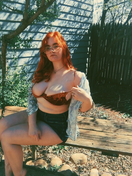 Allisonivyx Nude Leaked Onlyfans Photo