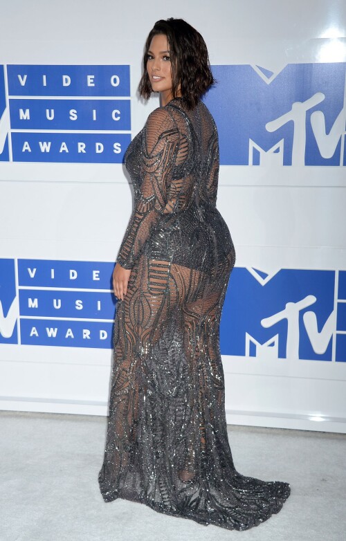 ashley-graham-mtv-video-music-awards-2016-in-new-york-city-8-28-2016-9.md.jpg