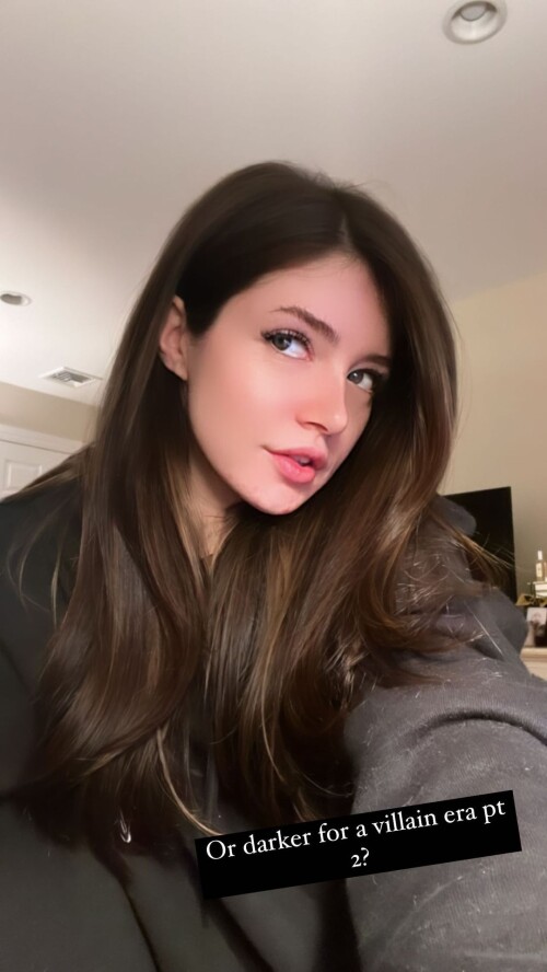 chrissycostanza_283525403_727611728556540_6110752063302543850_n.md.jpg