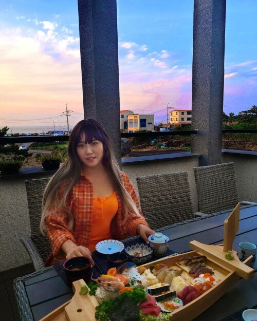 jeju.hotaru.handam_2846589878740048211.jpg