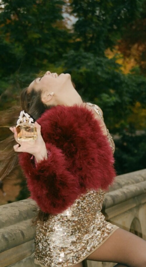 lily-chee-daisy-by-marc-jacobs-december-2021-0.md.jpg