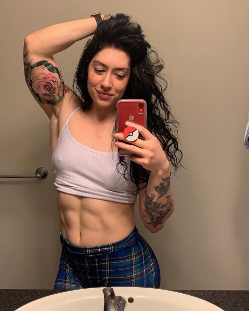 natashaughey__47584970_154687868847110_8634345870913771567_n.md.jpg