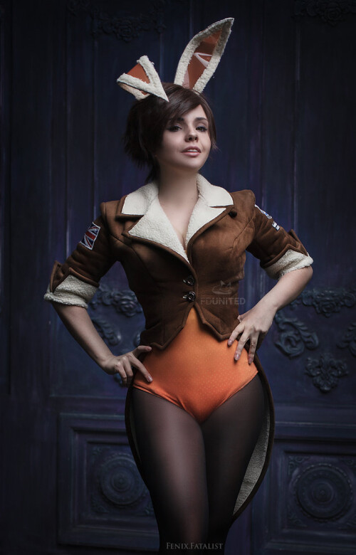 overwatch-tracer-cosplay-bunny-fenixfatalist-1.md.jpg