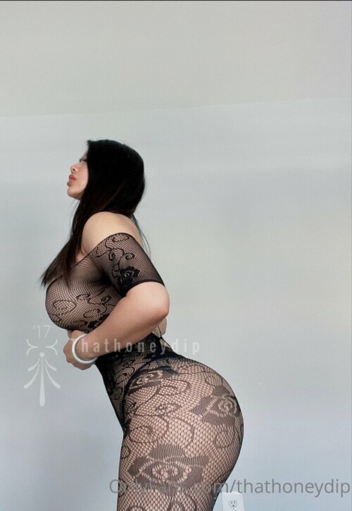 ThatHoneyDip Nude Leaked Onlyfans Photo ThatHoneyDip Nude Leaked Onlyfans Photo