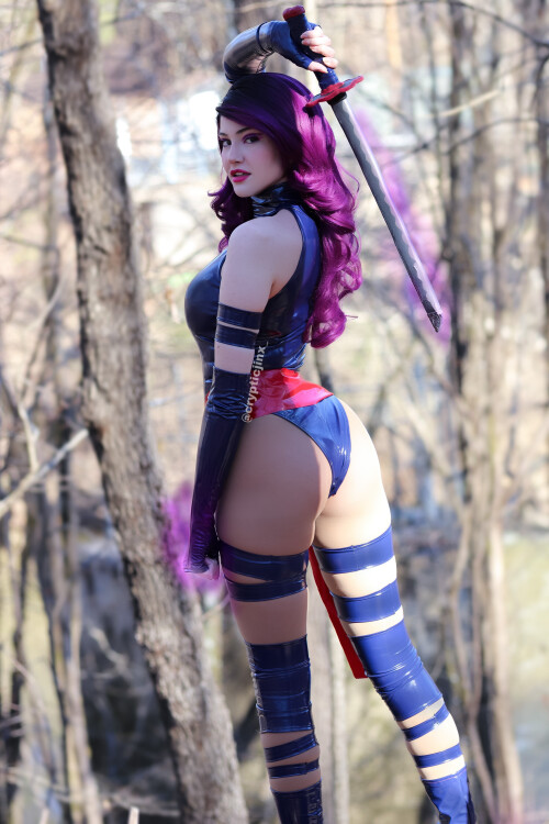 psylocke_cosplay1.md.jpg