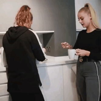 tumblr_70fe6ebd6e10480c1bc9e76d1434ee07_9015543a_400.md.gif