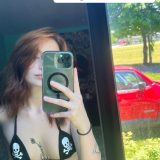 model profile picture