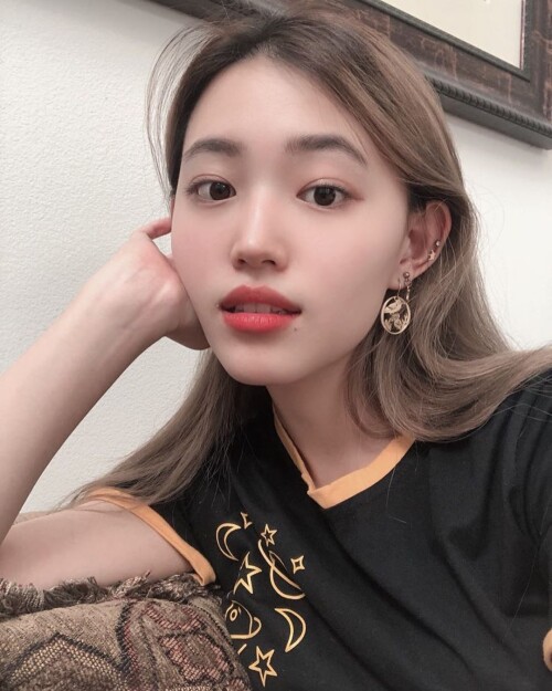 yoojpls_69425724_174772660231628_2501895689524863676_n.md.jpg