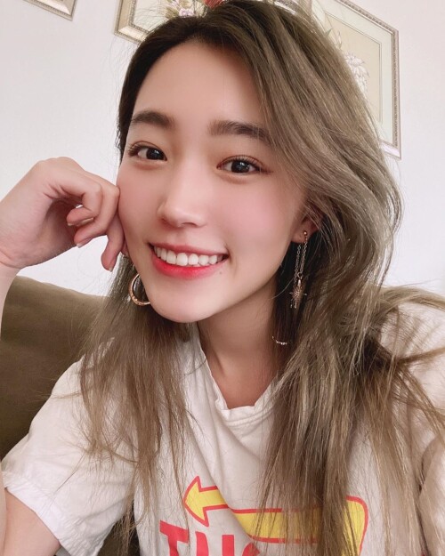yoojpls_83452997_866109947183586_974767319843972939_n.md.jpg